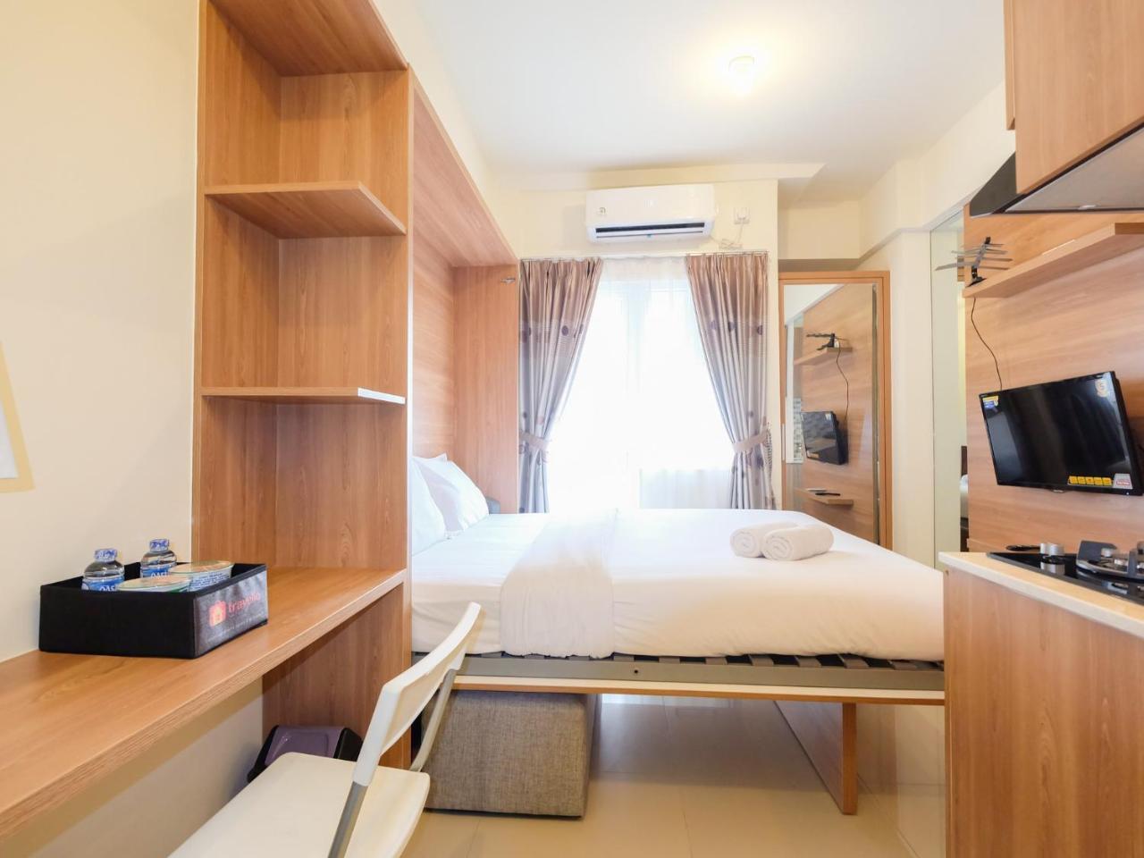 ג'קרטה Modern Studio At Green Pramuka City Apartment Near To Shopping Center By Travelio מראה חיצוני תמונה