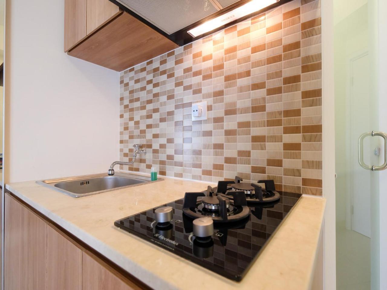 ג'קרטה Modern Studio At Green Pramuka City Apartment Near To Shopping Center By Travelio מראה חיצוני תמונה