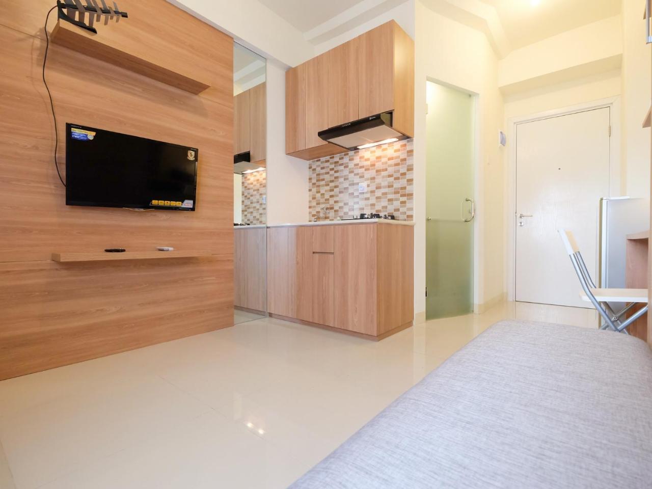 ג'קרטה Modern Studio At Green Pramuka City Apartment Near To Shopping Center By Travelio מראה חיצוני תמונה